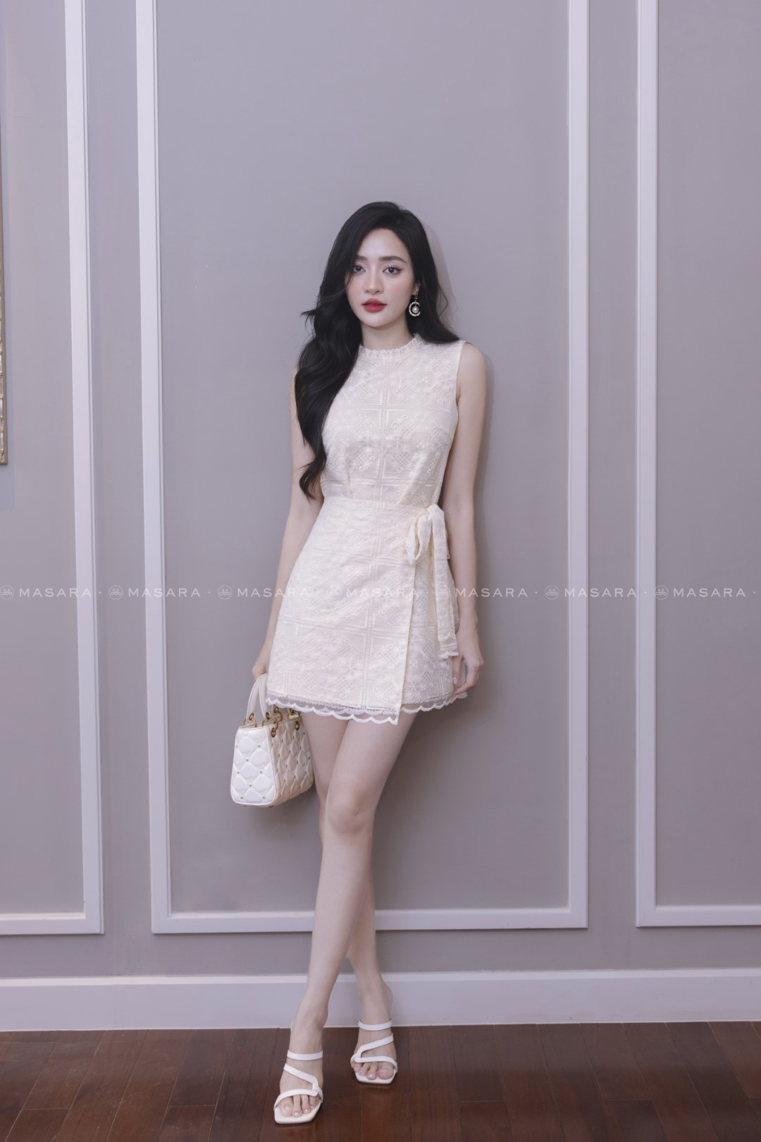 ĐẦM REN KEM ĐẮP CHÉO