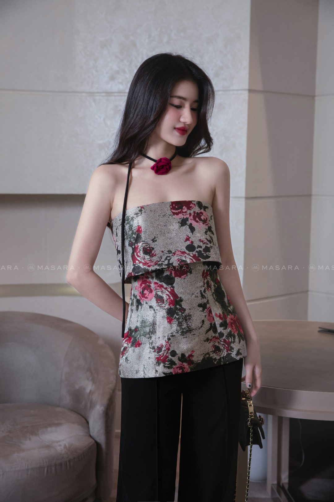 ÁO GẤM CÚP NGỰC HOA HỒNG + CHOCKER HOA