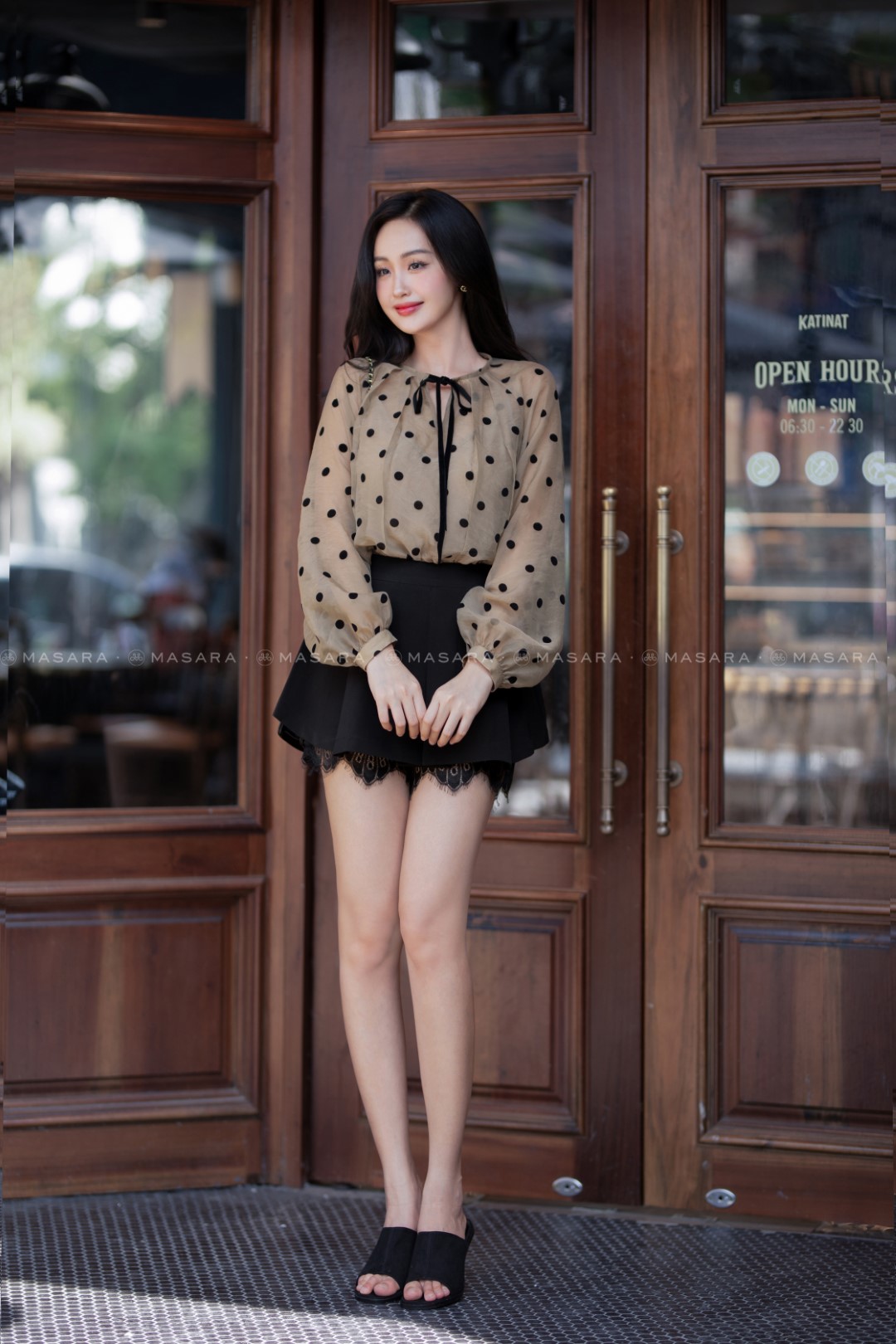 ÁO TƠ CHẤM BI NHUNG CỔ TRÒN + ÁO LÓT