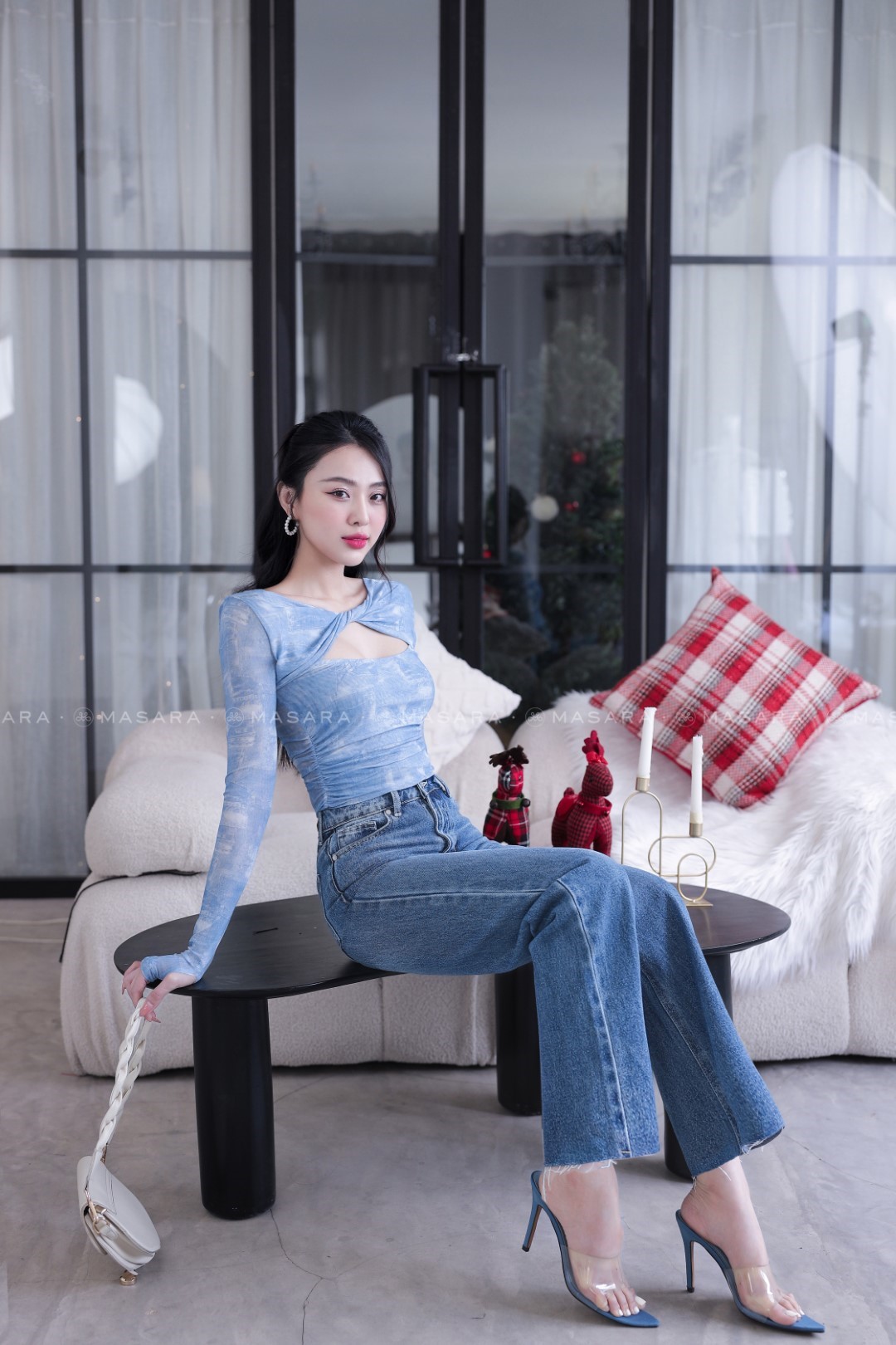 ÁO LƯỚI LOANG XANH XOẮN NGỰC