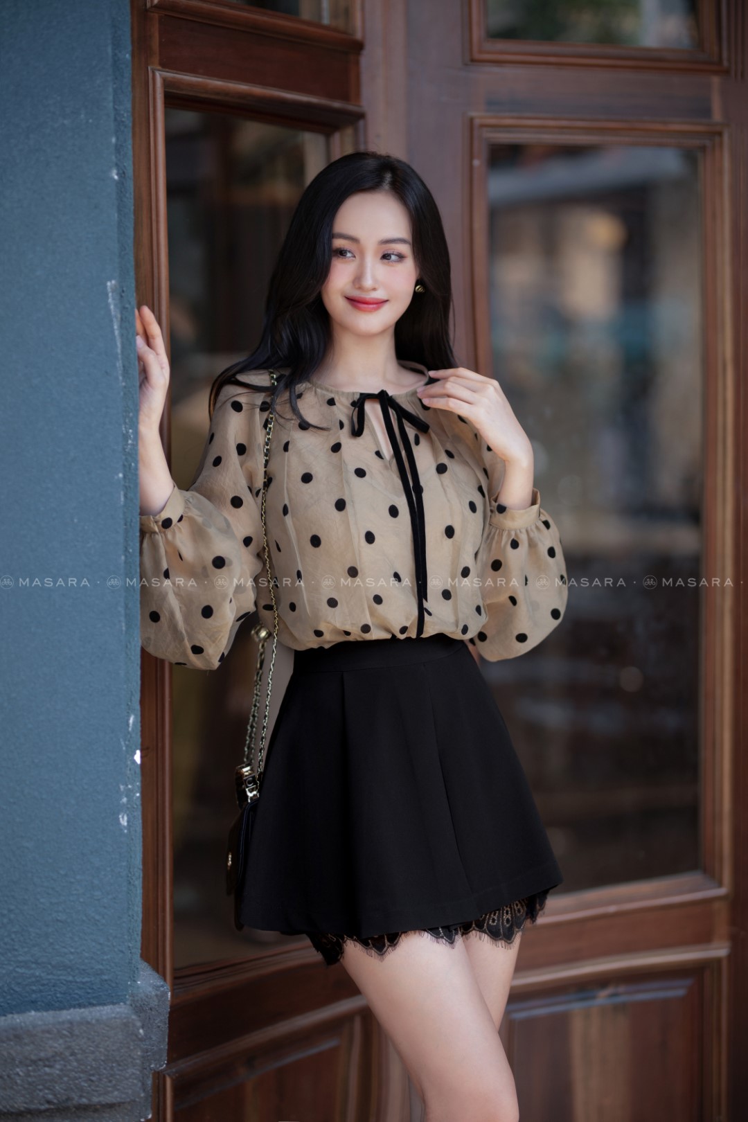 ÁO TƠ CHẤM BI NHUNG CỔ TRÒN + ÁO LÓT