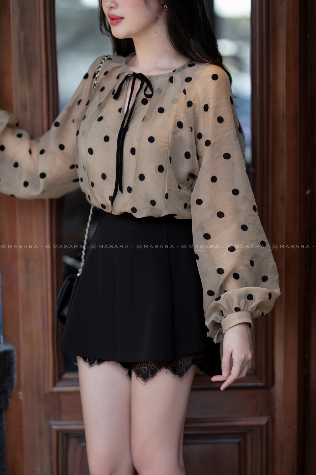 ÁO TƠ CHẤM BI NHUNG CỔ TRÒN + ÁO LÓT