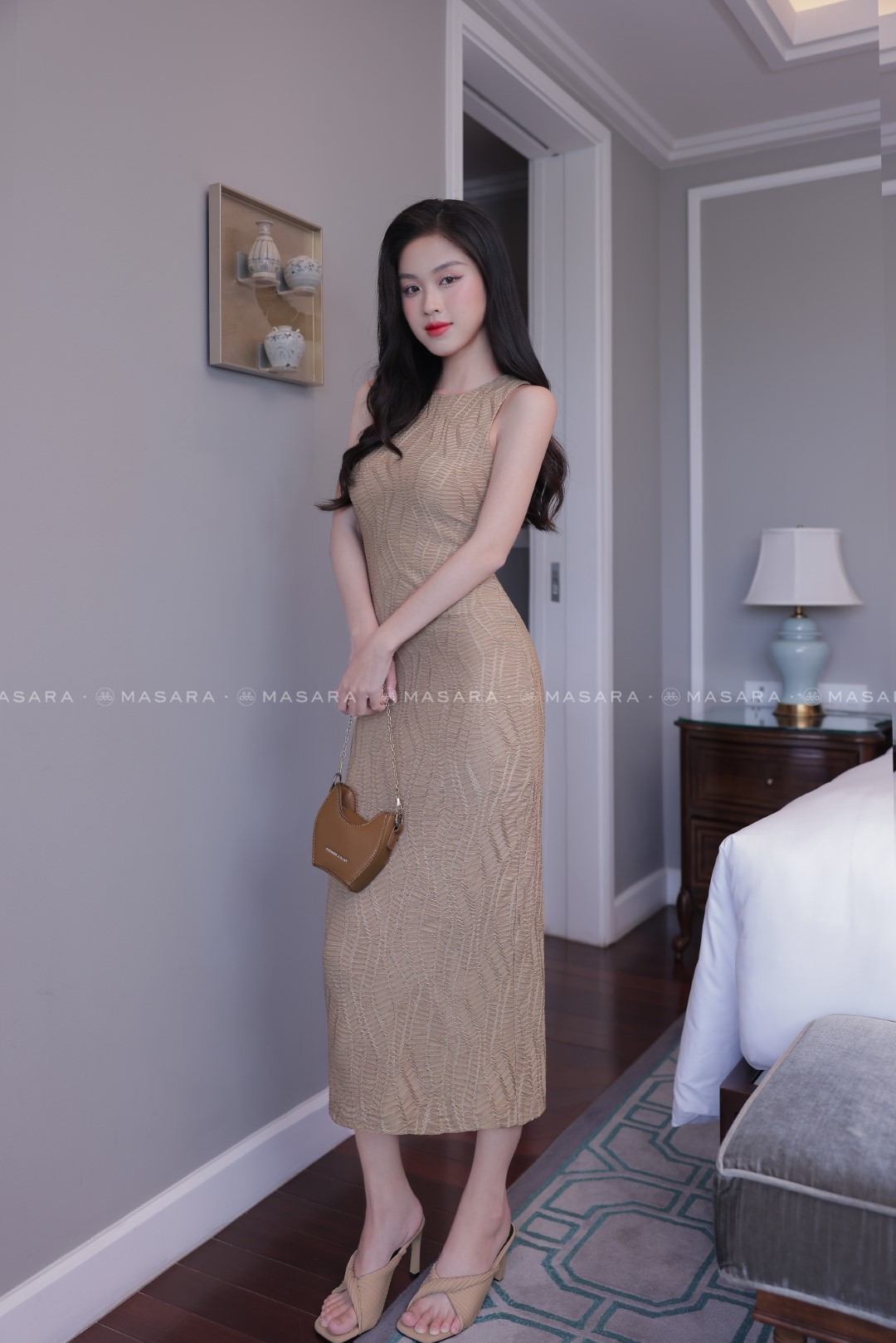 ĐẦM THUN NÂU 3D SÁT NÁCH