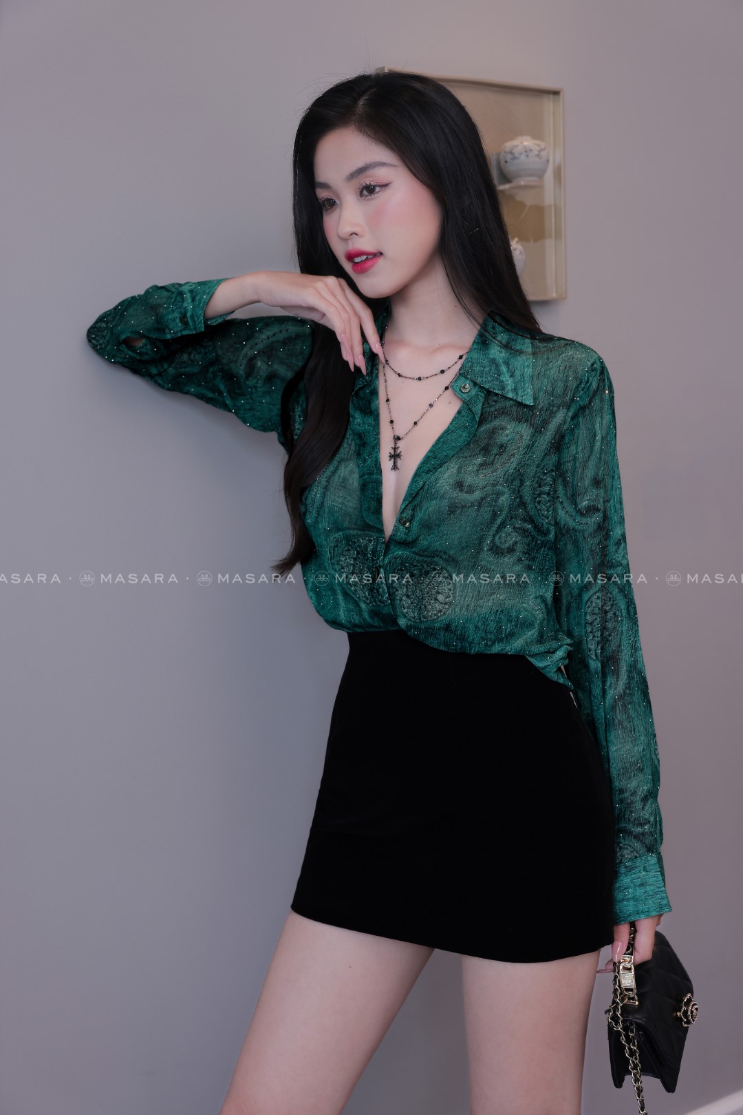 SƠ MI TƠ GÂN XANH LÁ MỀM ĐÍNH ĐÁ