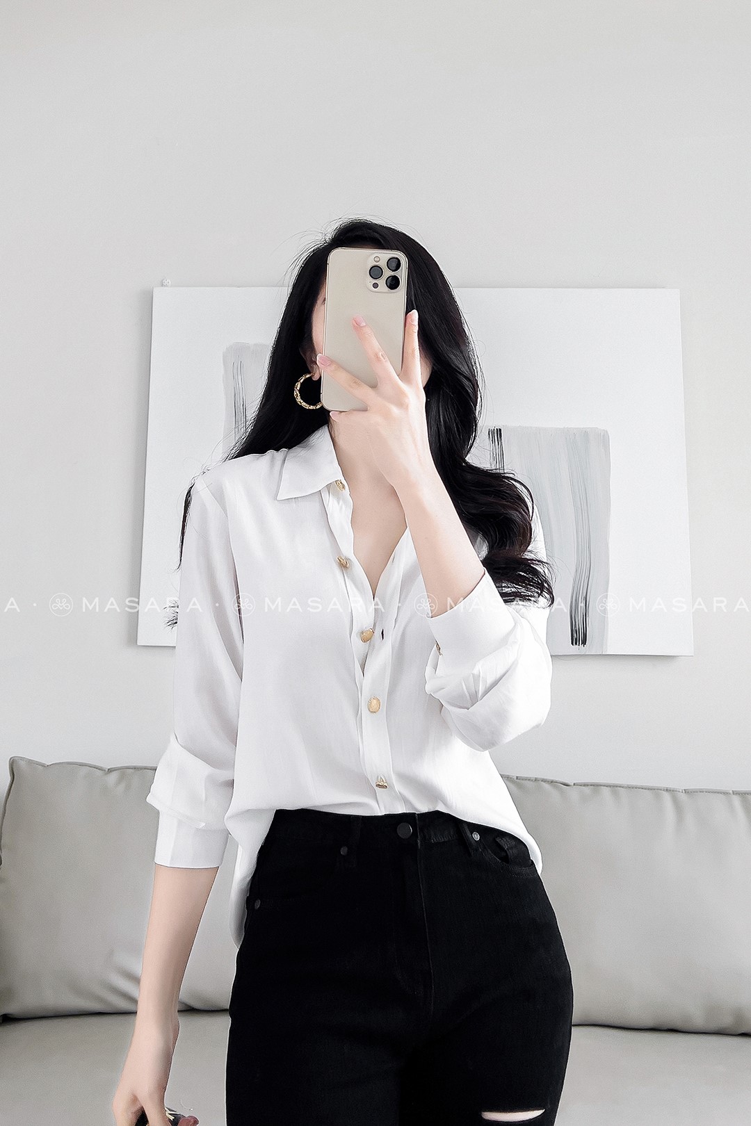 SƠ MI TRẮNG NÚT VÀNG