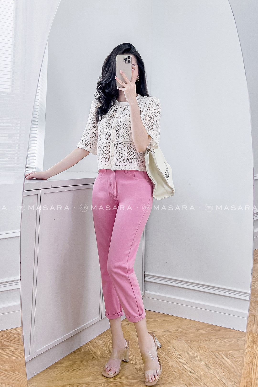 ÁO REN CỔ TRÒN KEM TAY LỠ