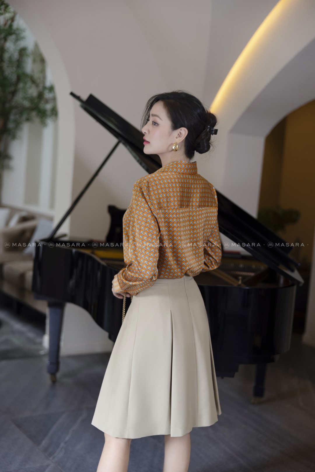 CHÂN VÁY XẾP LY KEM SỮA