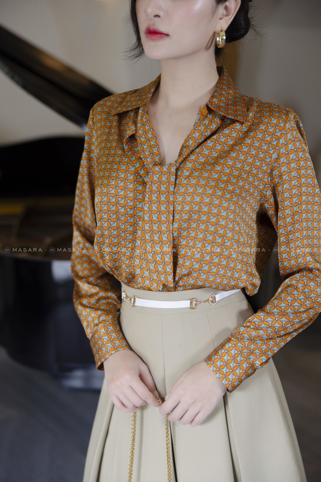 ÁO SƠ MI LỤA HOA THOI CAM + DÂY NƠ