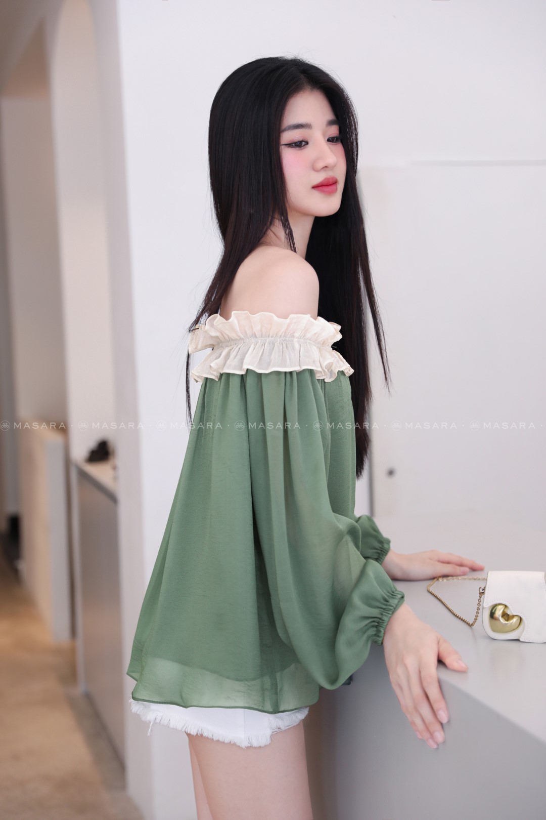ÁO TRỄ VAI XANH PHỐI TƠ BÈO