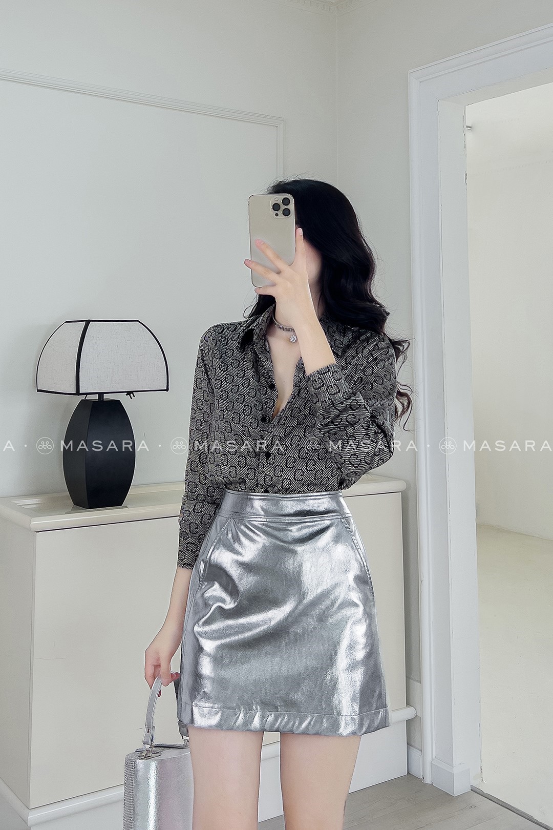 ÁO SƠ MI LỤA SILVER GG