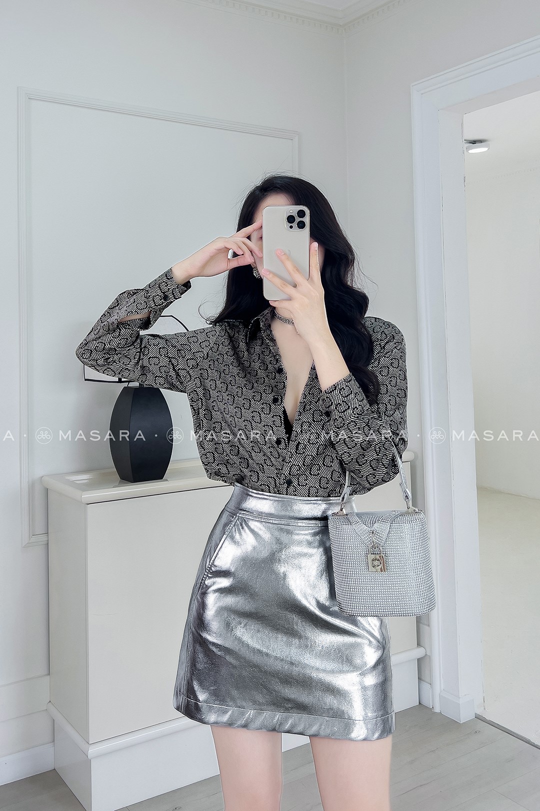 ÁO SƠ MI LỤA SILVER GG
