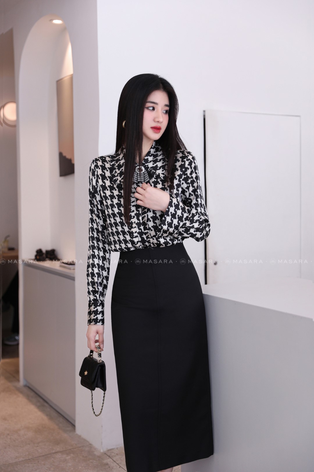 ÁO LỤA ZICZAC BÈO NGỰC