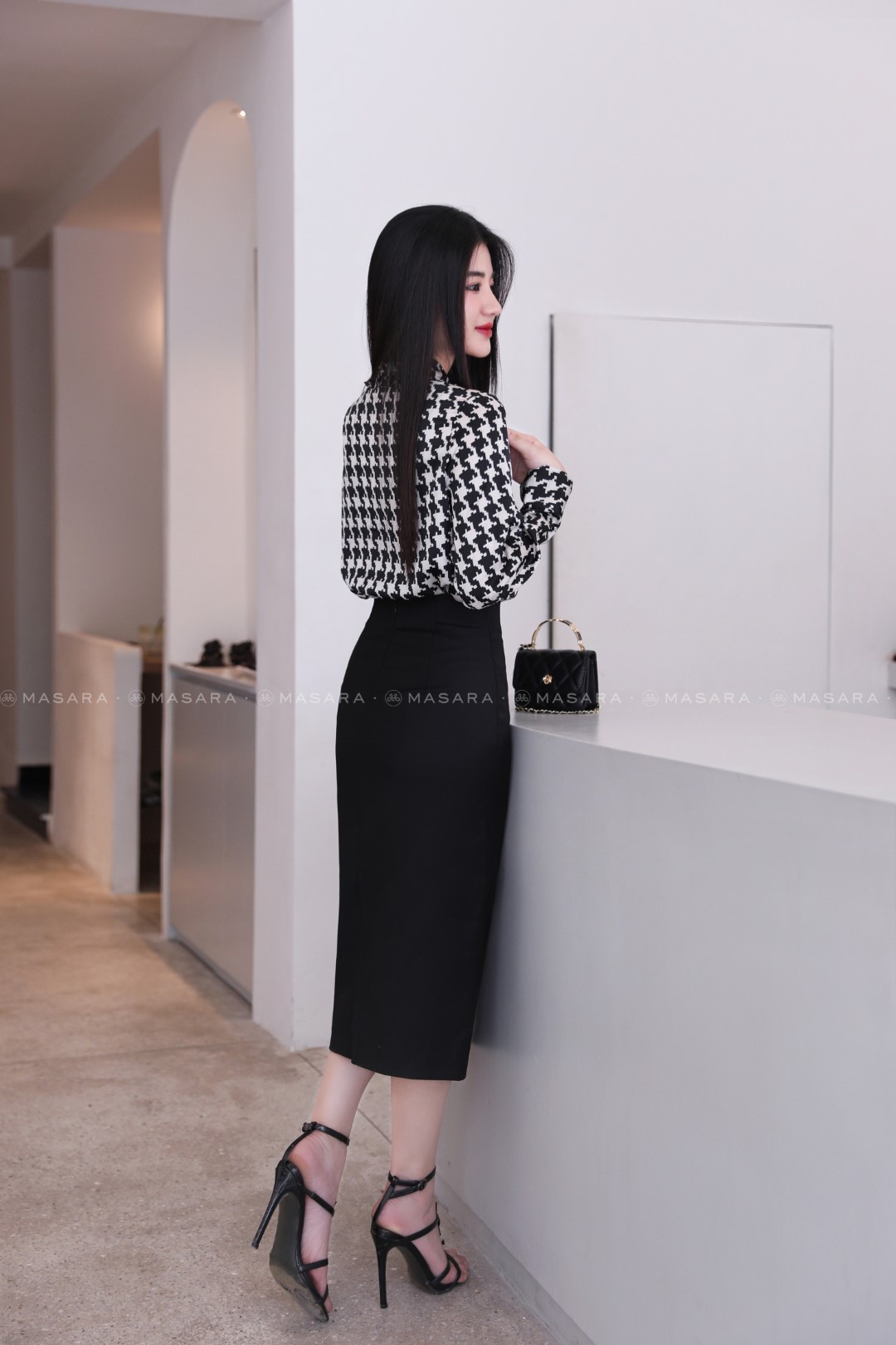 ÁO LỤA ZICZAC BÈO NGỰC