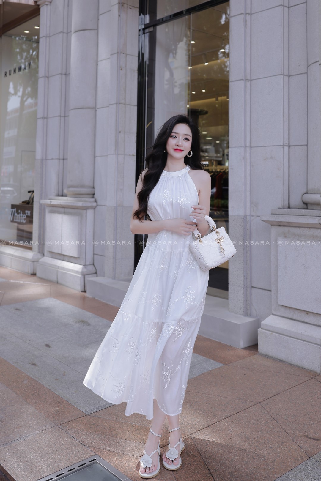 ĐẦM TẰM THÊU HOA TRẮNG