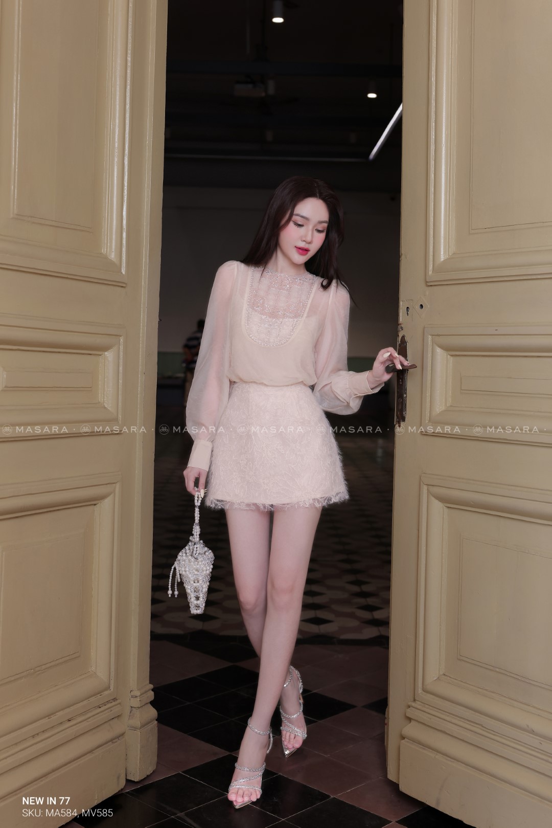 ÁO TƠ KEM PHỐI CỔ HẠT NGỌC + ÁO LÓT