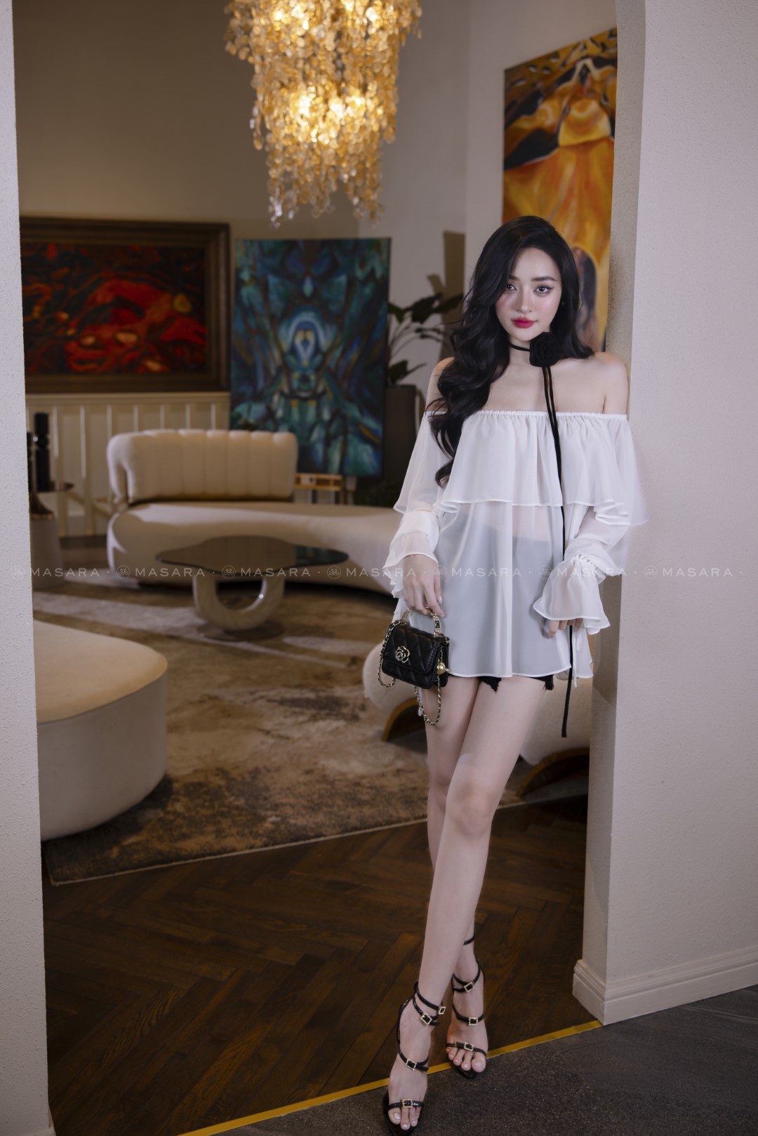 ÁO TRỄ VAI VOAN HÀN TRẮNG + CHOCKER HOA