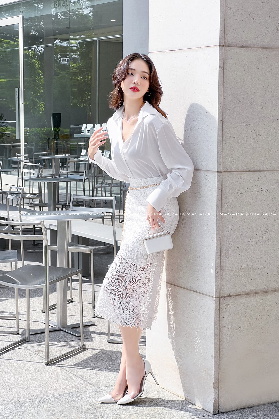 SƠ MI LỤA TRẮNG FORM RỘNG