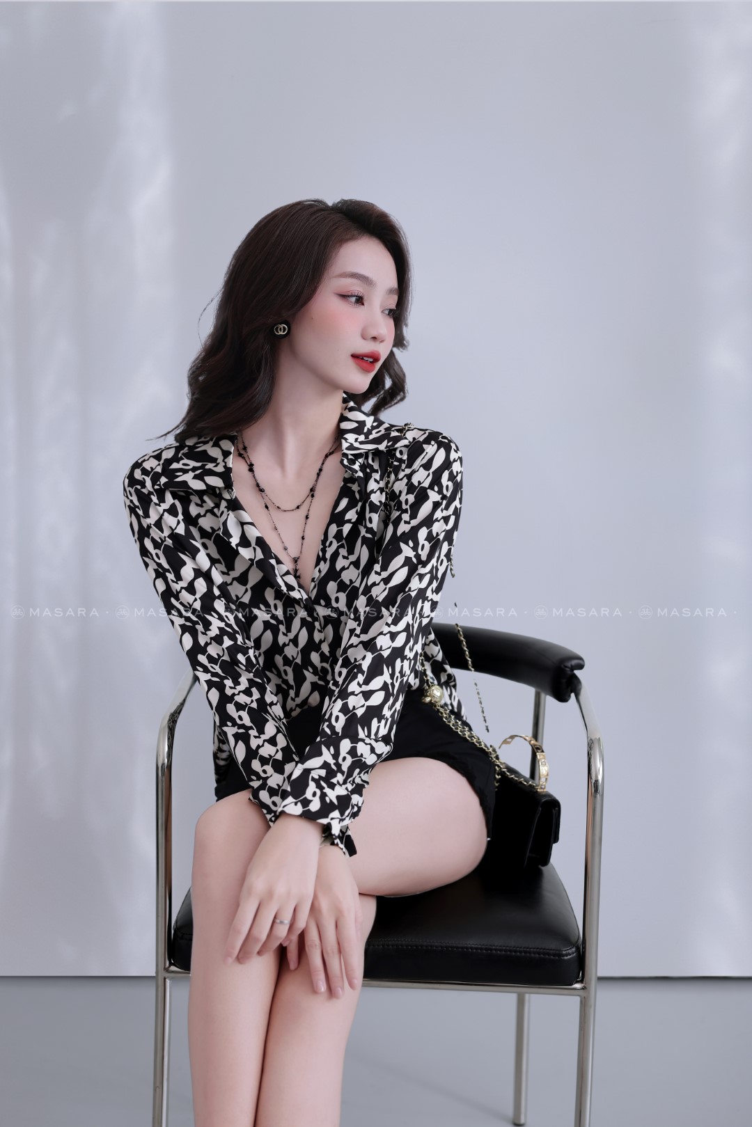 ÁO SƠ MI LỤA THỎ TRẮNG