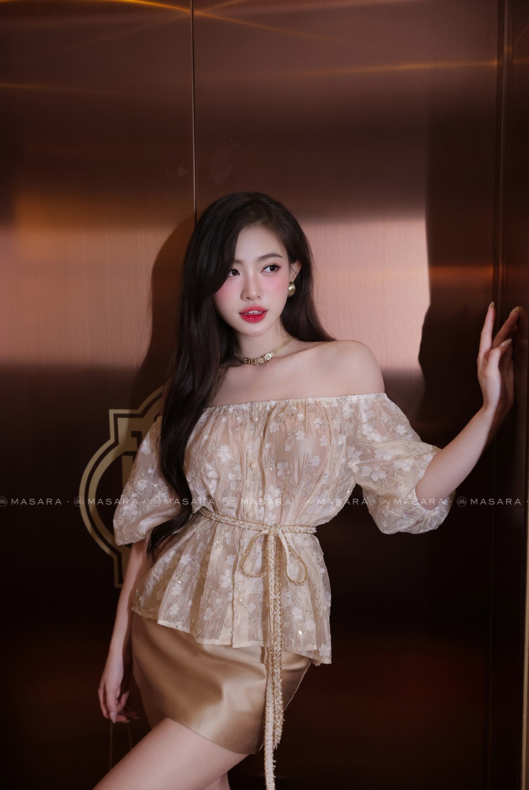 ÁO TƠ THÊU KIM SA TRỄ VAI