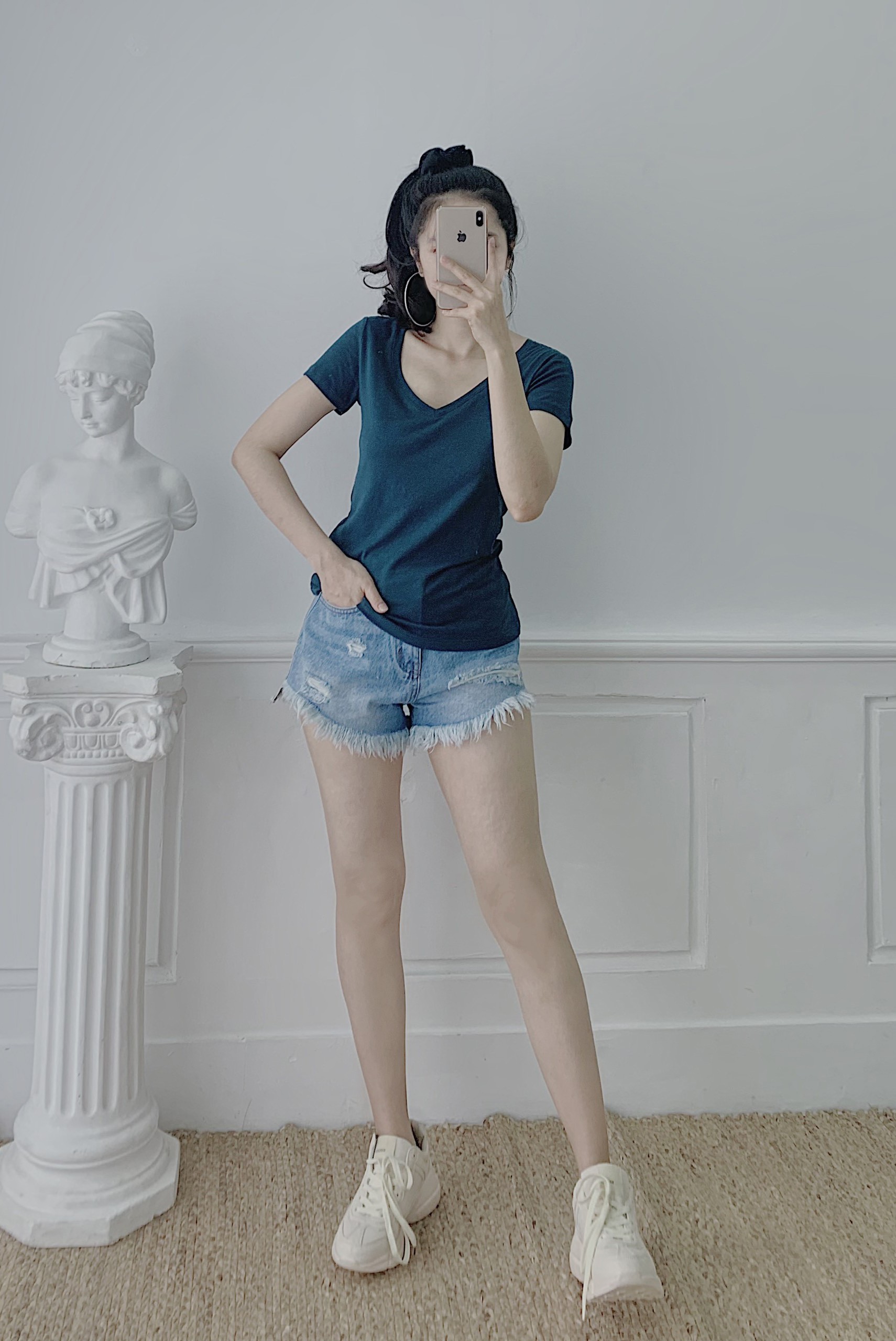 ÁO THUN CỔ TIM MÀU XANH