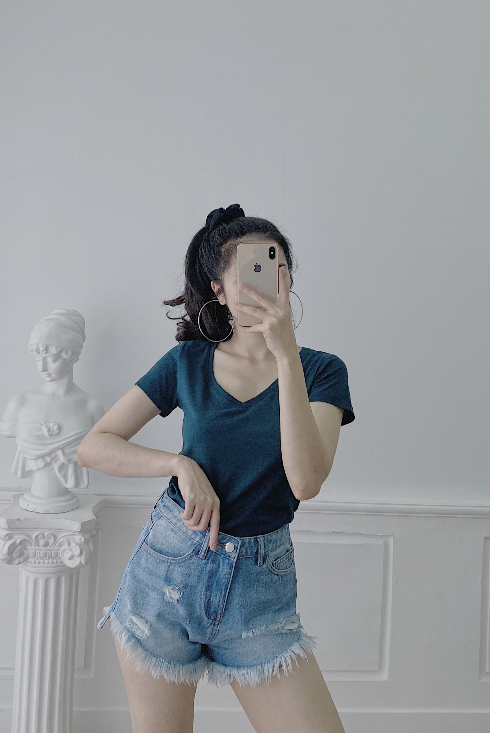ÁO THUN CỔ TIM MÀU XANH