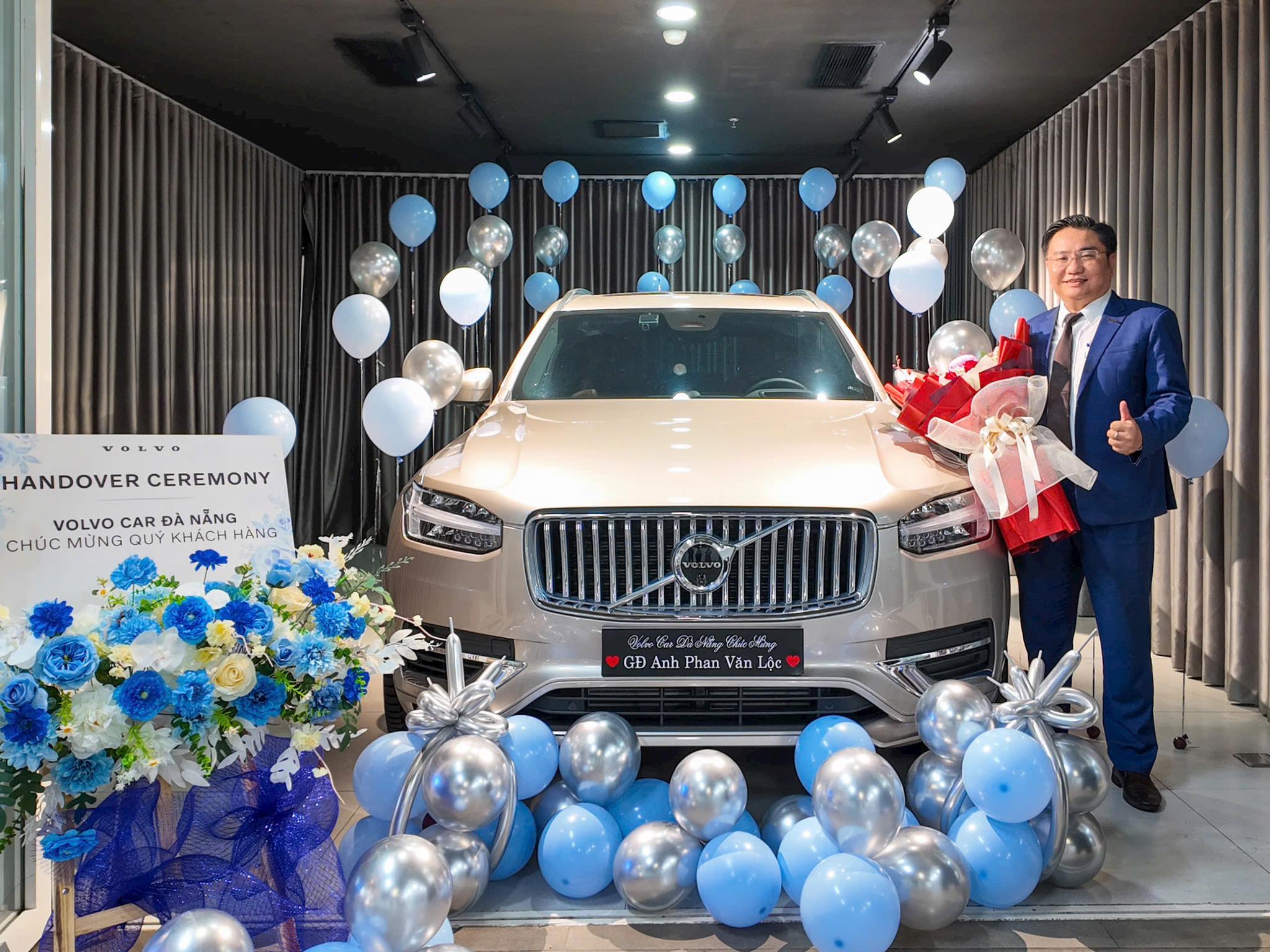 Dịch vụ trang trí lễ bàn giao xe ô tô đẹp tại Cầu Giấy Hà Nội
