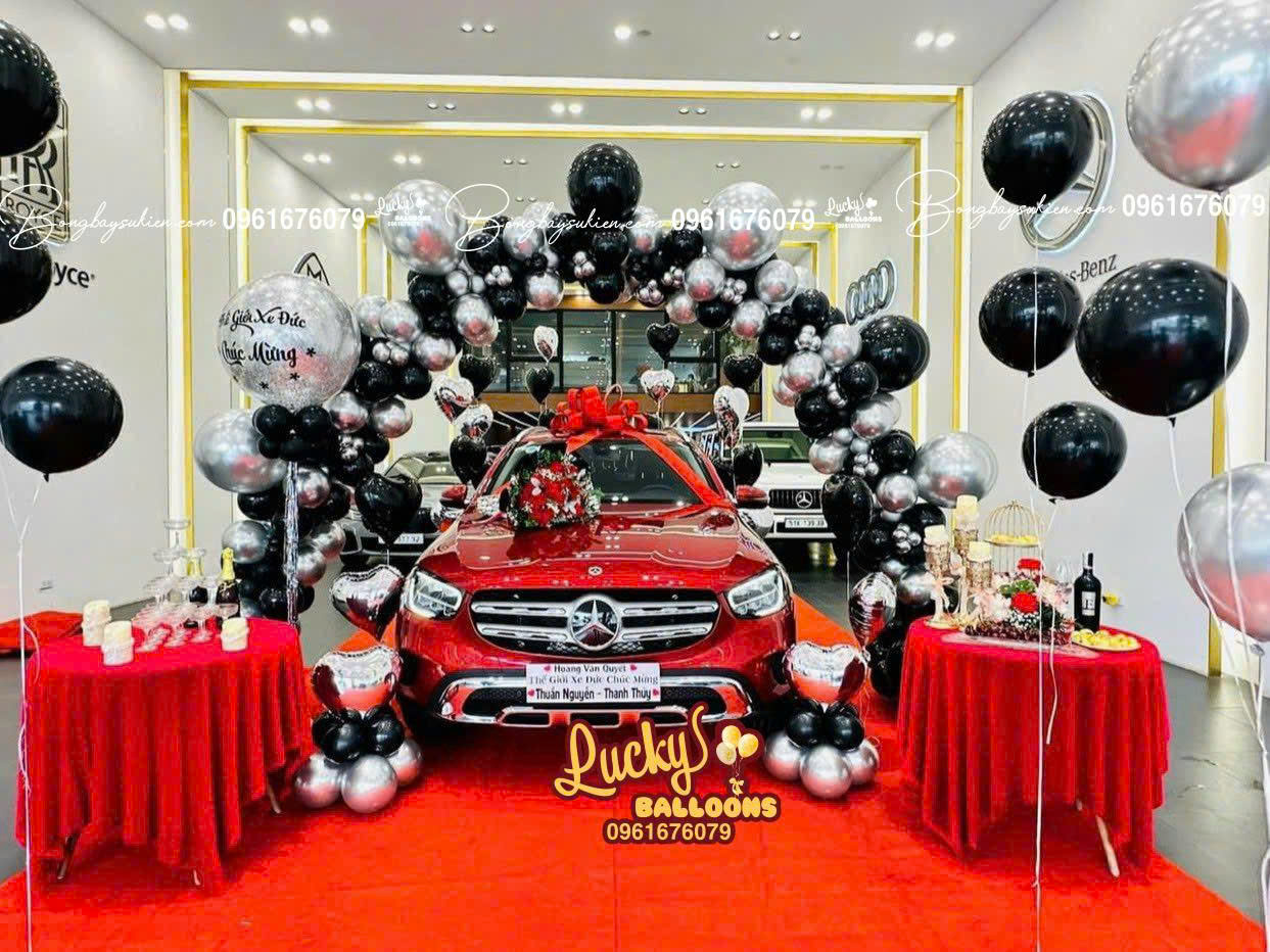 Dịch Vụ Trang Trí Lễ Bàn Giao Xe Ô Tô Bằng Bóng Bay Tại Hà Đông