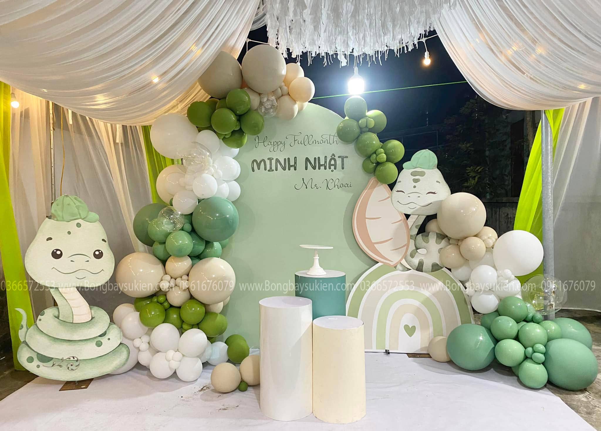 MẪU BACKDROP ĐẦY THÁNG BÉ TUỔI Tỵ
