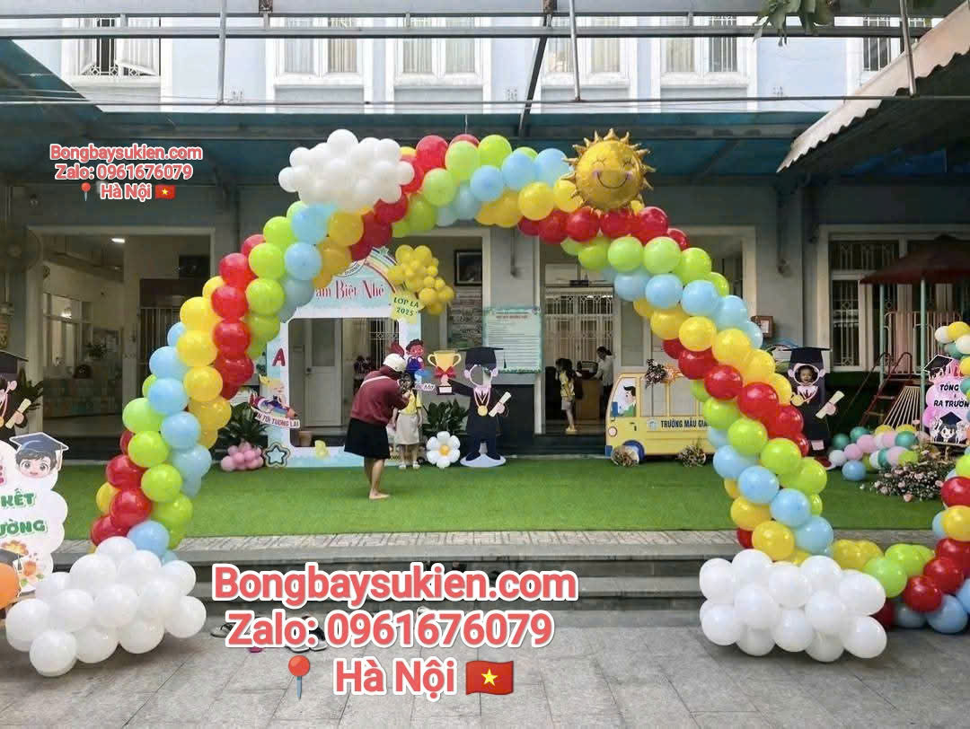Những mẫu trang trí bóng bay lớp học khai giảng năm học mơi