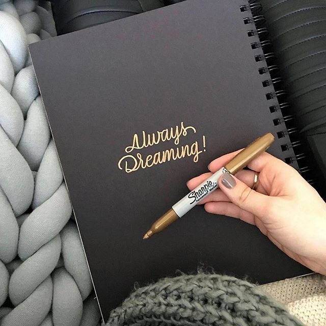 Bút lông dầu mực ánh kim vẽ đa chất liệu Sharpie Metallic Fine 1.4mm (Cây lẻ)