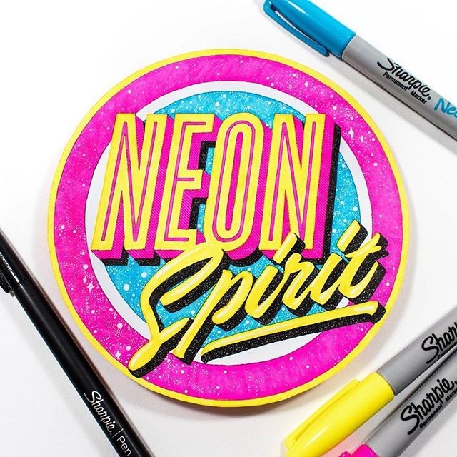 Vỉ 5 màu bút lông dầu phát sáng trong bóng tối Sharpie Neon