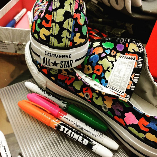 Vỉ 5 màu bút lông ngòi cọ vẽ vải chuyên dụng Sharpie Stained Fabric Markers