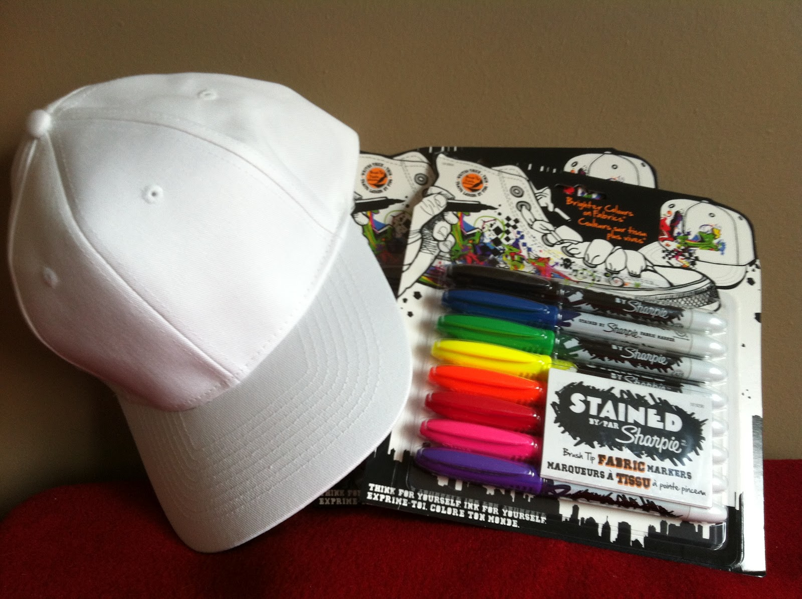 Vỉ 5 màu bút lông ngòi cọ vẽ vải chuyên dụng Sharpie Stained Fabric Markers