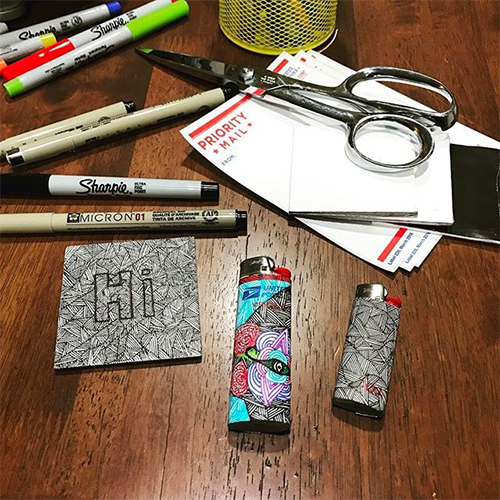 Vỉ 8 màu bút lông dầu ngòi kim vẽ trên mọi chất liệu Sharpie Ultra Fine