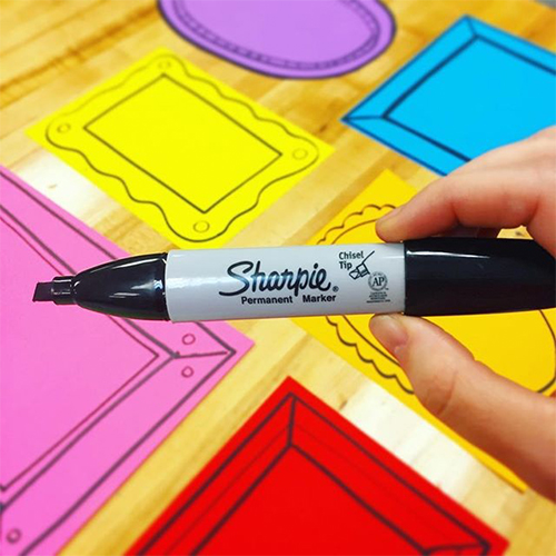 Bút lông dầu ngòi vát vẽ đa chất liệu Sharpie Chisel Tip 4.5mm (Cây lẻ)