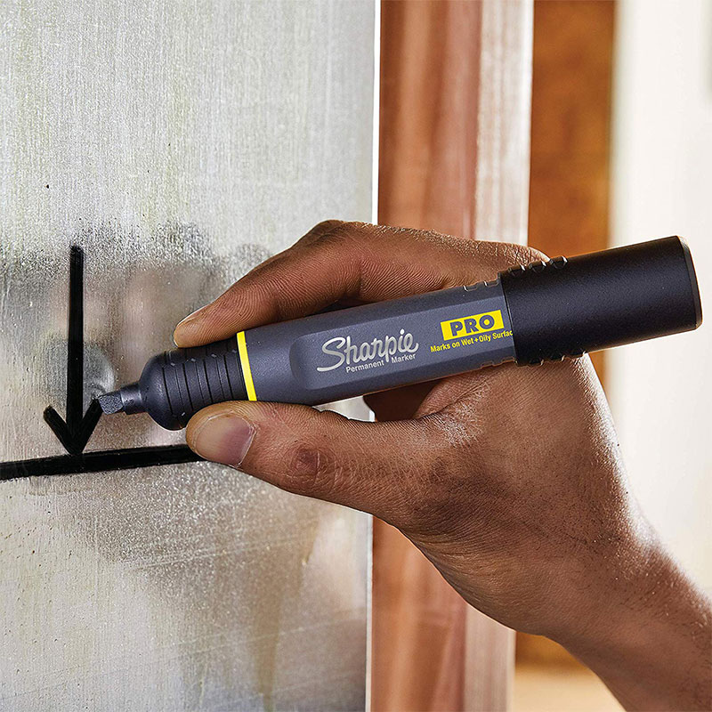 Bút lông dầu vẽ đa chất liệu không xóa được Sharpie Pro Chisel 4.5mm (Cây lẻ)