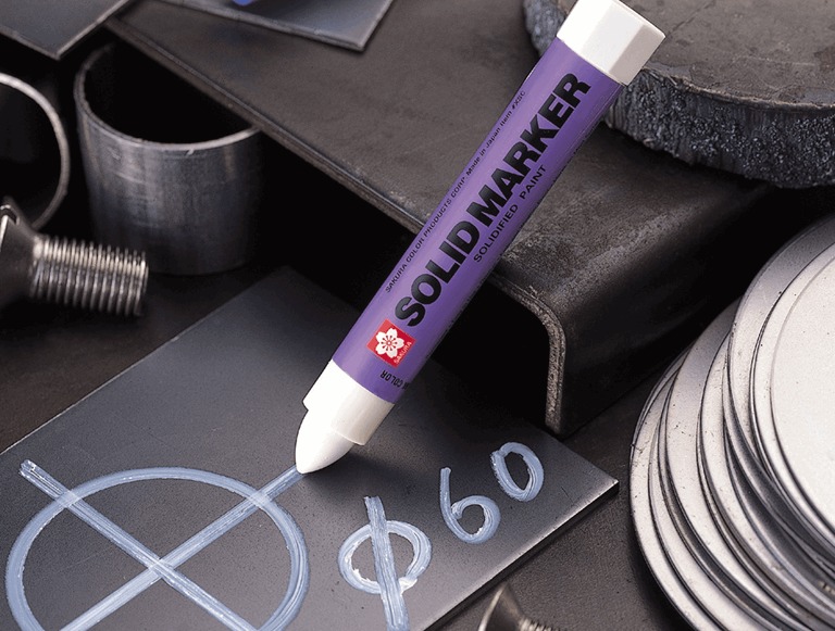 Bút sáp dầu Sakura Solid Marker (High Temperature) - 12.0mm đánh dấu chuyên dụng - Vàng (Yellow) XSC#3