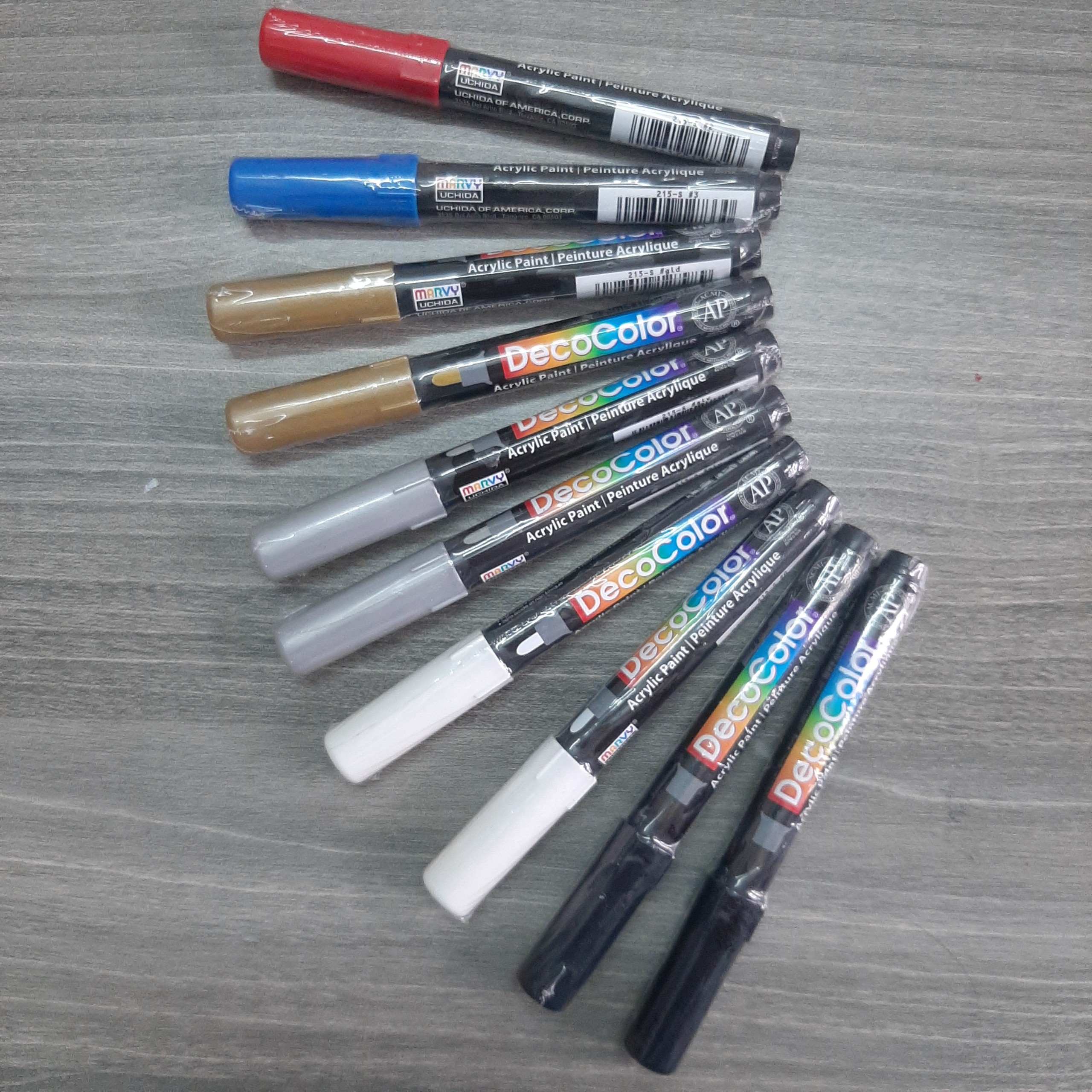 Bút sơn acrylic Marvy DecoColor Acrylic Extra Fine 0.8mm viết thiệp không lem - Bạc ánh kim (Silver) #115