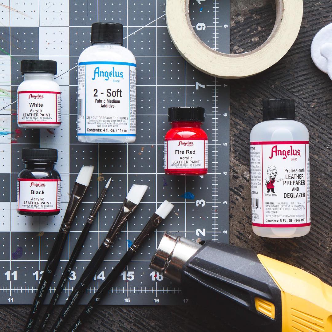 Dung dịch vệ sinh và tẩy lớp bảo vệ màu Angelus Preparer Deglazer – 147ml (5Oz)