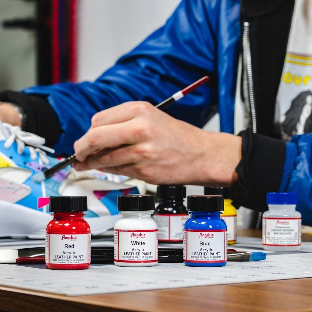 Bộ 5 cọ vẽ màu acrylic cao cấp dùng để tô màu Angelus Paint Brush | Butve.com Bộ 5 Cọ Vẽ Màu Acrylic Cao Cấp Dùng Để Tô Màu Angelus Paint Brush | Butve.Com