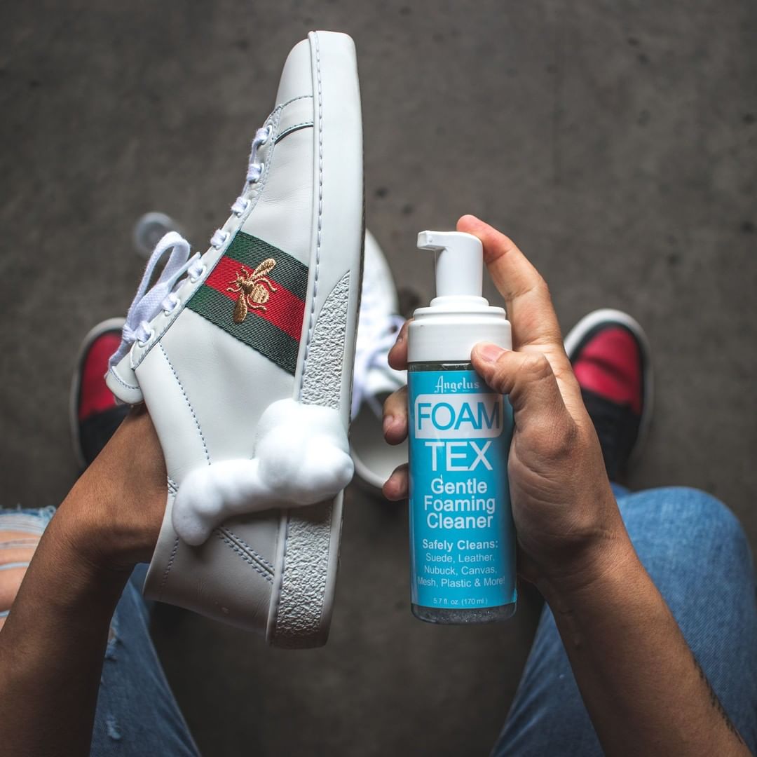 Bình xịt vệ sinh giày đa năng dạng bọt Angelus Foam-Tex – 170ml (5.7Oz)