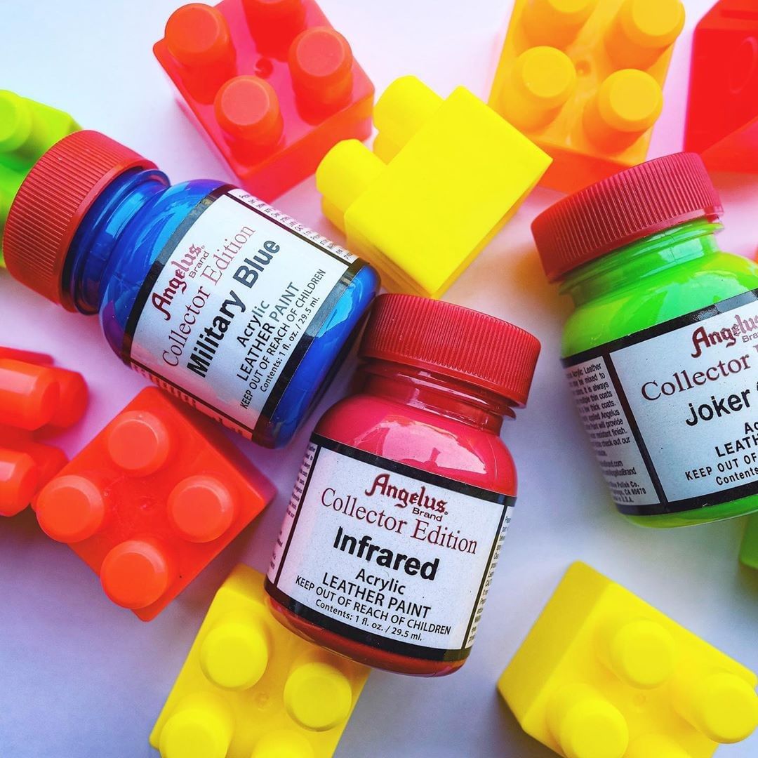 Màu acrylic vẽ lên da, vải Angelus Leather Paint (Collector Edition) – 29.5ml (1Oz)
