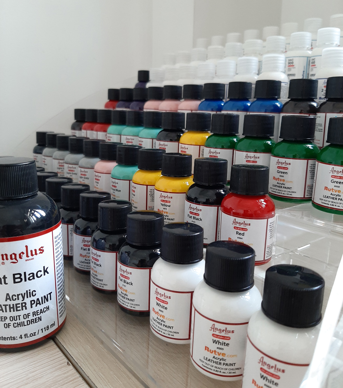 Dung môi pha màu vẽ đế boost, cao su, nhựa Golden GAC 200 (Chiết)