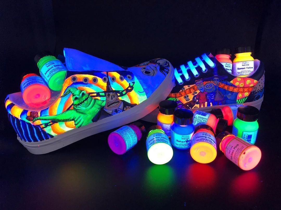 Màu acrylic vẽ lên da, vải Angelus Leather Paint (Neon) – 29.5ml (1Oz)