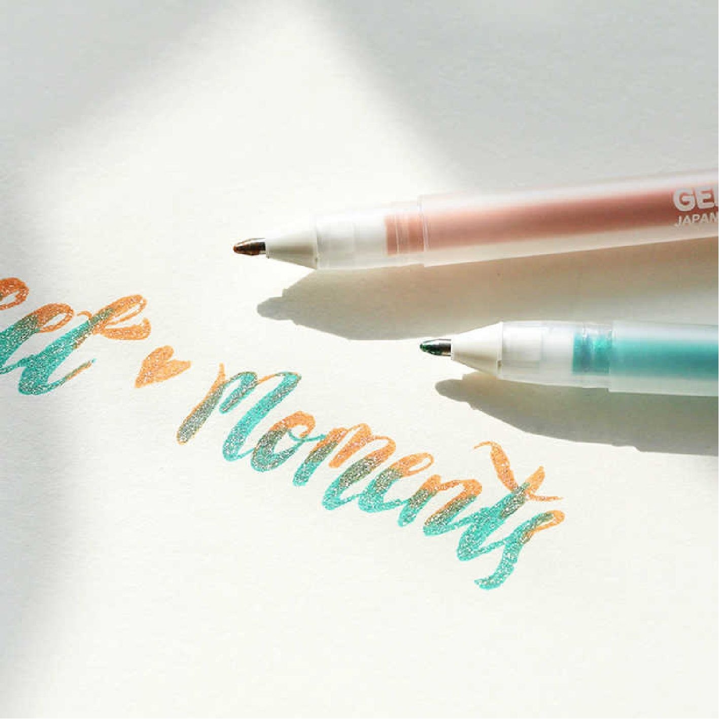 Bút bi Gel mực kim tuyến Sakura Gelly Roll Stardust – Ngòi 0.5mm