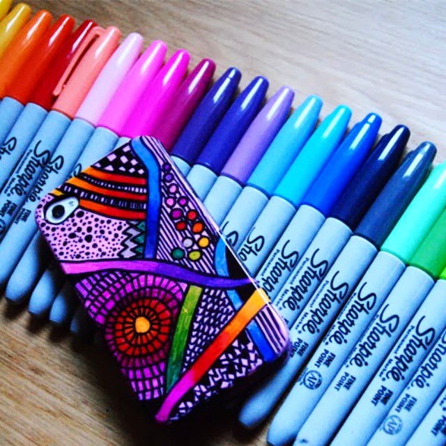 Vỉ 12 màu bút lông dầu vẽ trên mọi chất liệu Sharpie Fine Point