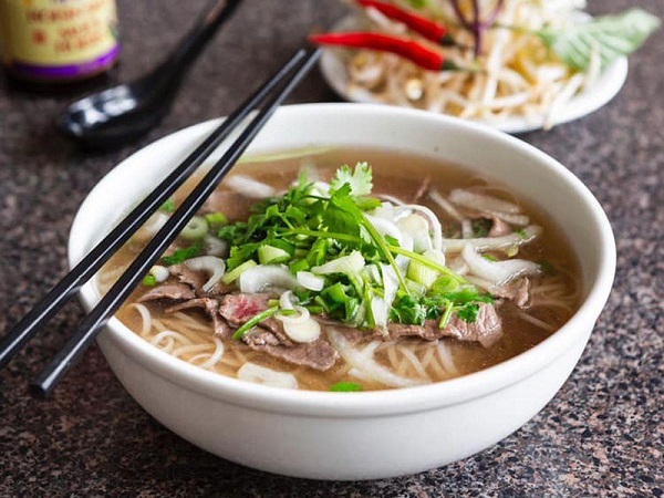 1 tô phở cung cấp đầy đủ dinh dưỡng cho bữa sáng