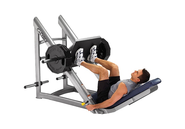 Tập chân với máy tập