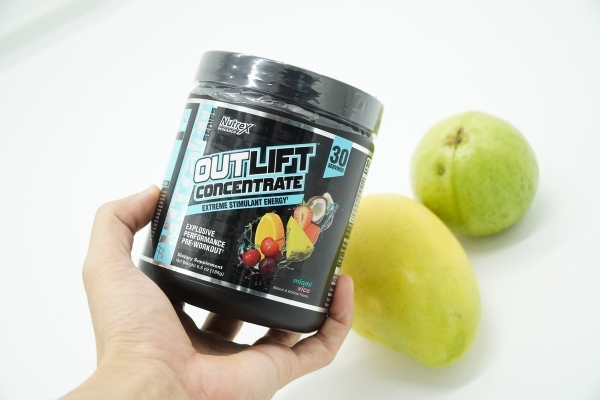 Nên dùng BCAA hay pre-workout?