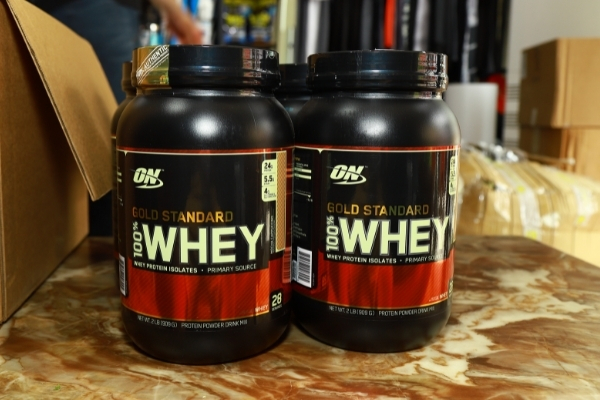 Whey Gold giàu protein cao cấp